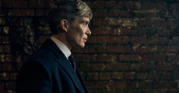 Cillian Murphy jako Tommy Shelby ve filmu Peaky Blinders: The Immortal Man