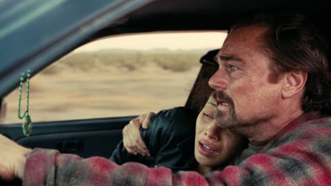Leonardo DiCaprio a Chase Infiniti ve filmu One Battle After Another