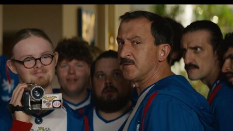 Trenér Marek a basketbalový tým Dream Team v dresech při olympiádě