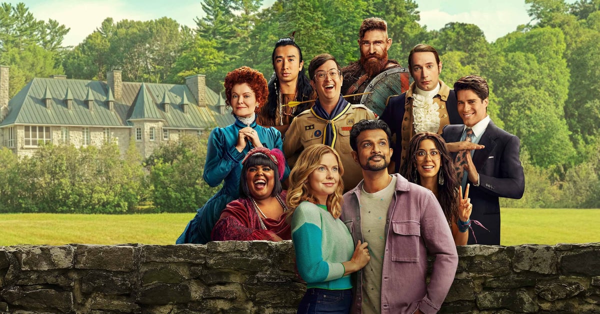 Herci ze seriálu Ghosts od tvůrců Joe Porta a Joea Wisemana, kteří nyní pracují na novém vampírském sitcomu Eternally Yours pro CBS