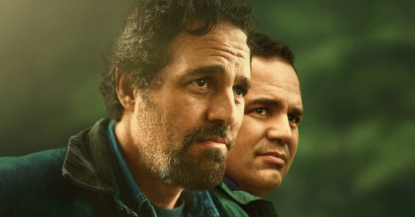 Mark Ruffalo v roli Dominicka a Thomase Birdseyových v minisérii I Know This Much Is True