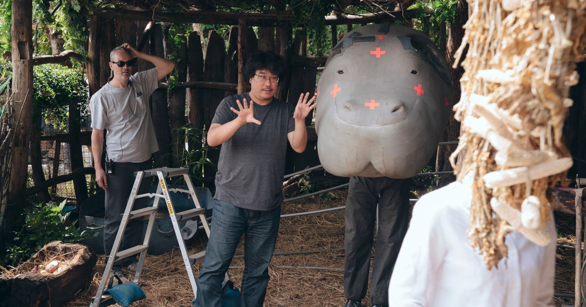 Režisér Bong Joon Ho při natáčení