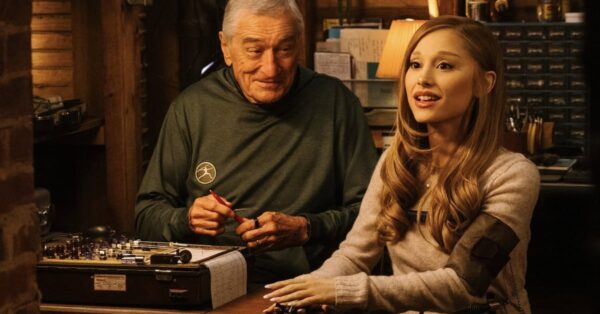 Robert De Niro a Ariana Grande ve filmu Focker In-Law