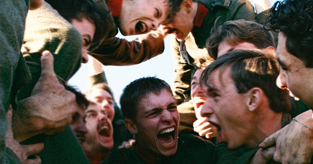 Vojáci z první světové války se radují ve filmu Coward od Lukase Dhonta