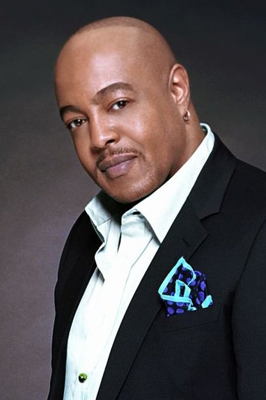 Peabo Bryson, americký R&B zpěvák známý díky písním z Disney filmů Kráska a zvíře a Aladin