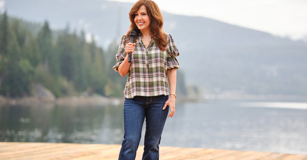 Maria Canals-Barrera jako Connie Torres na natáčení Camp Rock 3