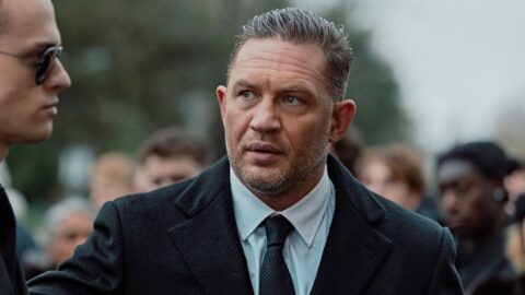 Tom Hardy jako Harry Da Souza v seriálu MobLand